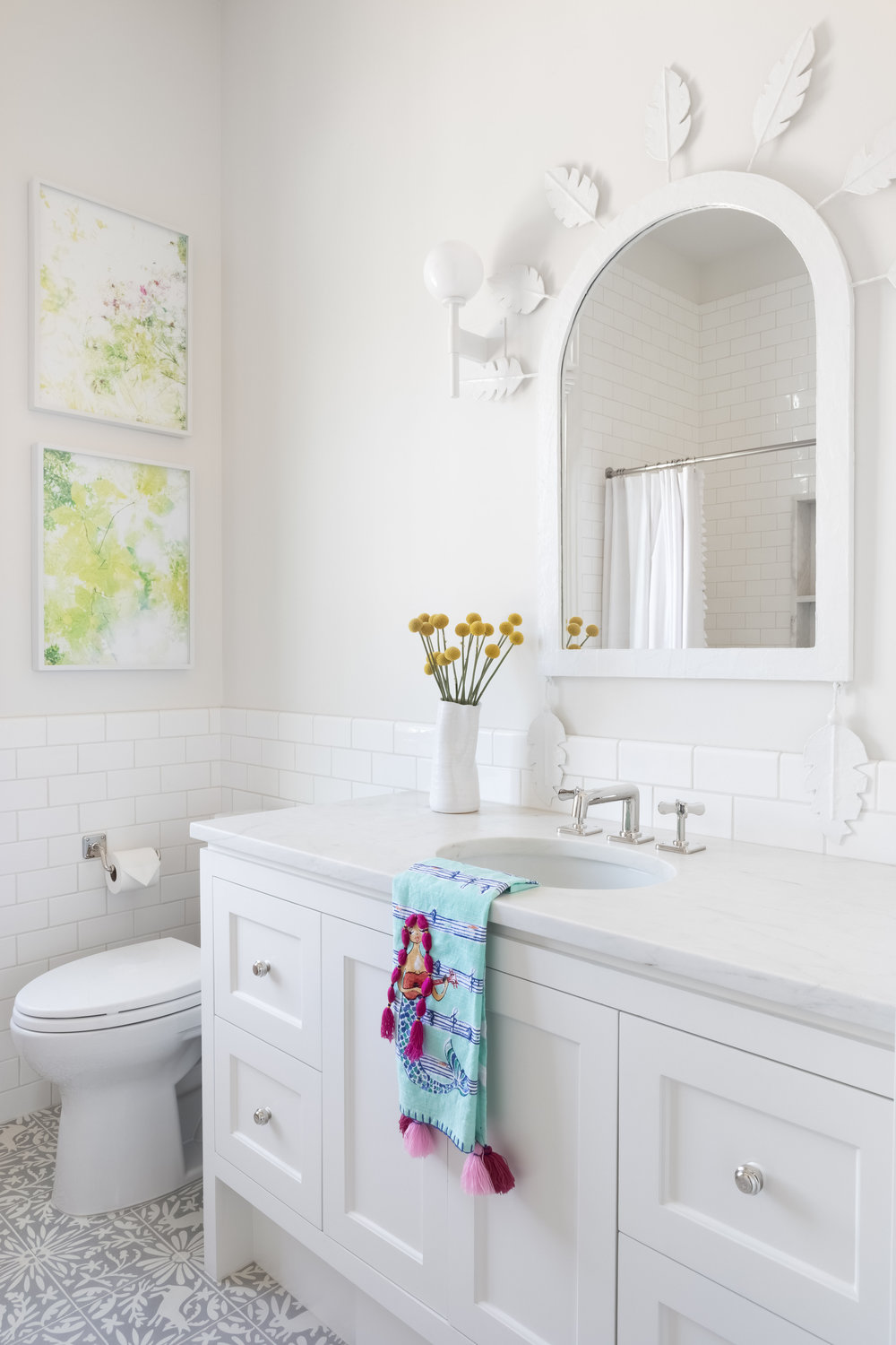 white tile backsplash bathroom