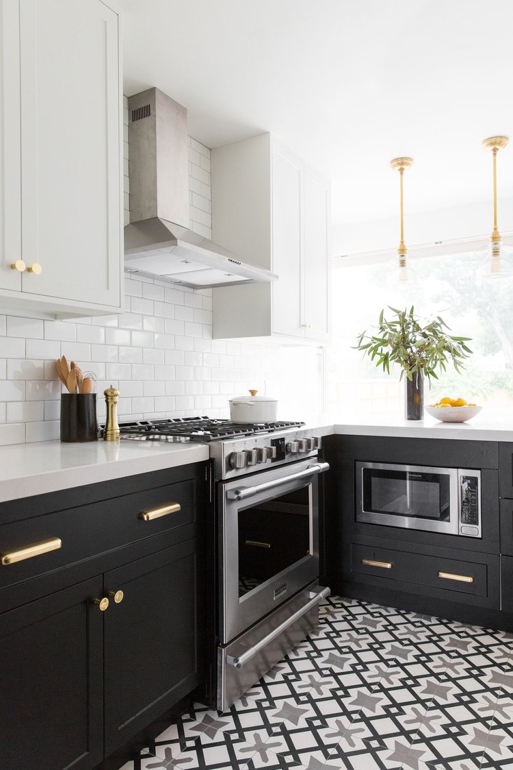 25 Black-and-White Kitchen Ideas to Take Your Cook Space Up a