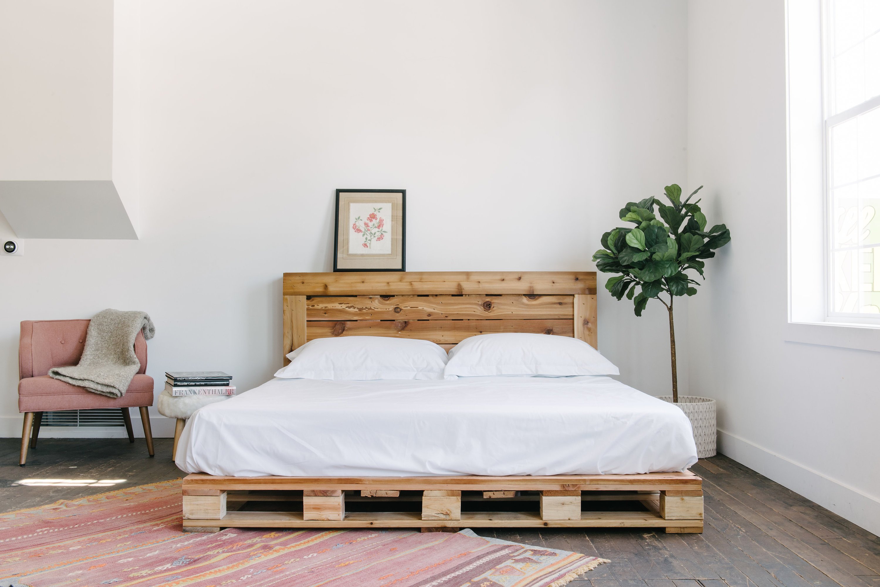 Lake Taupo ritme ziekenhuis Read This Before Getting a Pallet Bed | Hunker