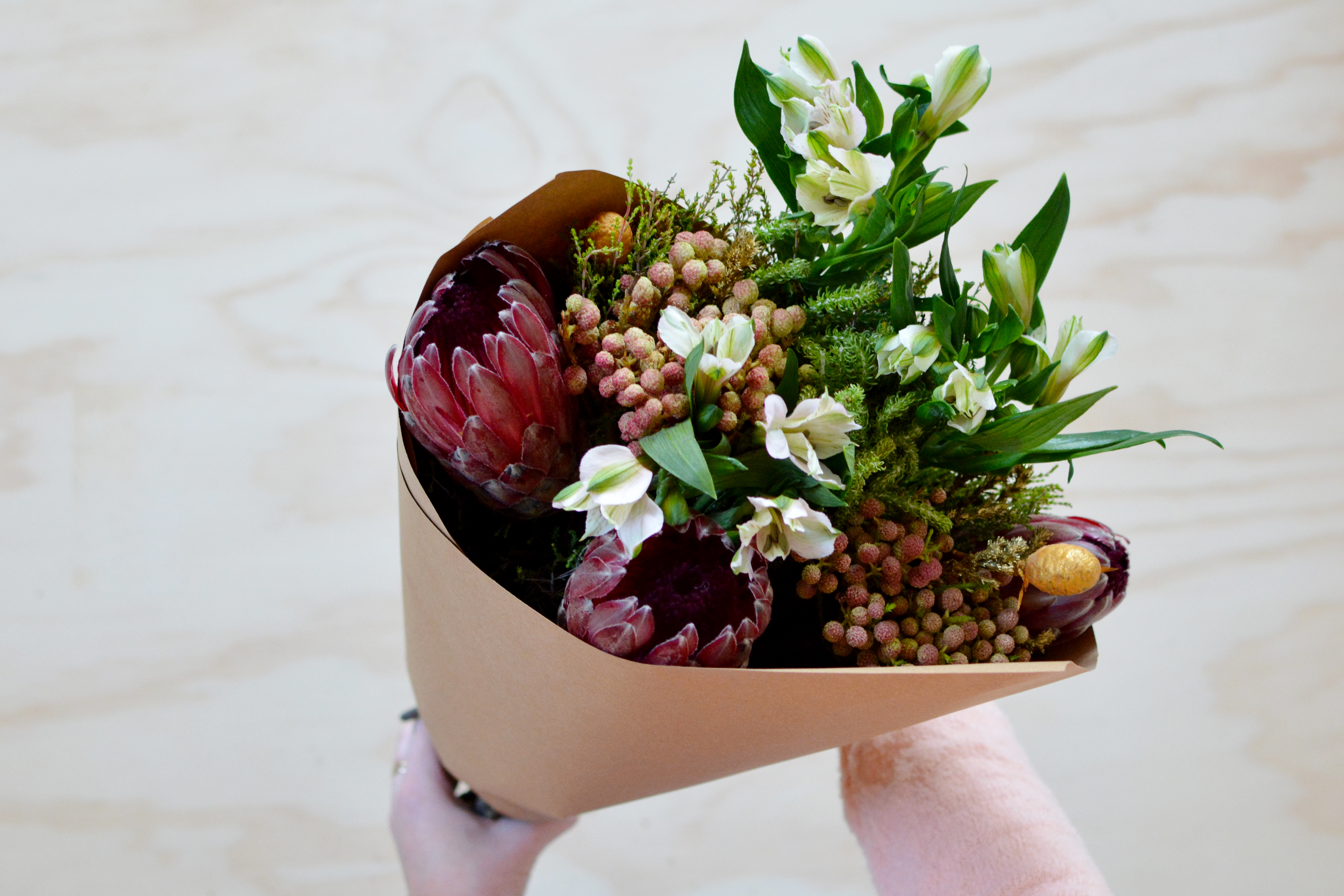 How to Wrap Fresh Flowers (+ a genius freshness trick so they don't wilt!)
