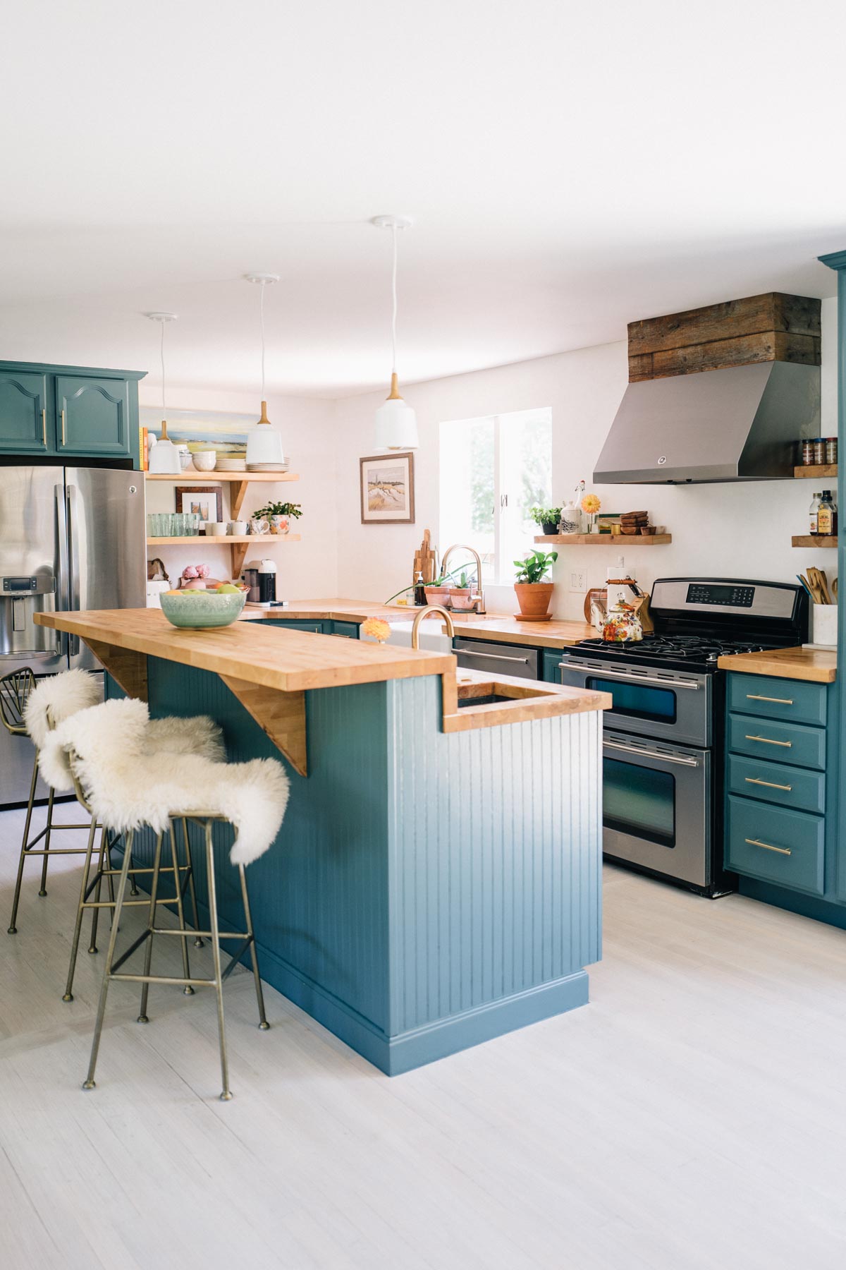 23 + Unbelievably Chic Teal Kitchen Cabinets And The Best Way To