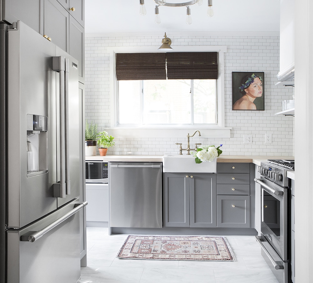 Creative Interior Design Kitchen Space Gray Cabinets Simple Silver Faucet  Stock Photo by ©Followtheflow 651093118