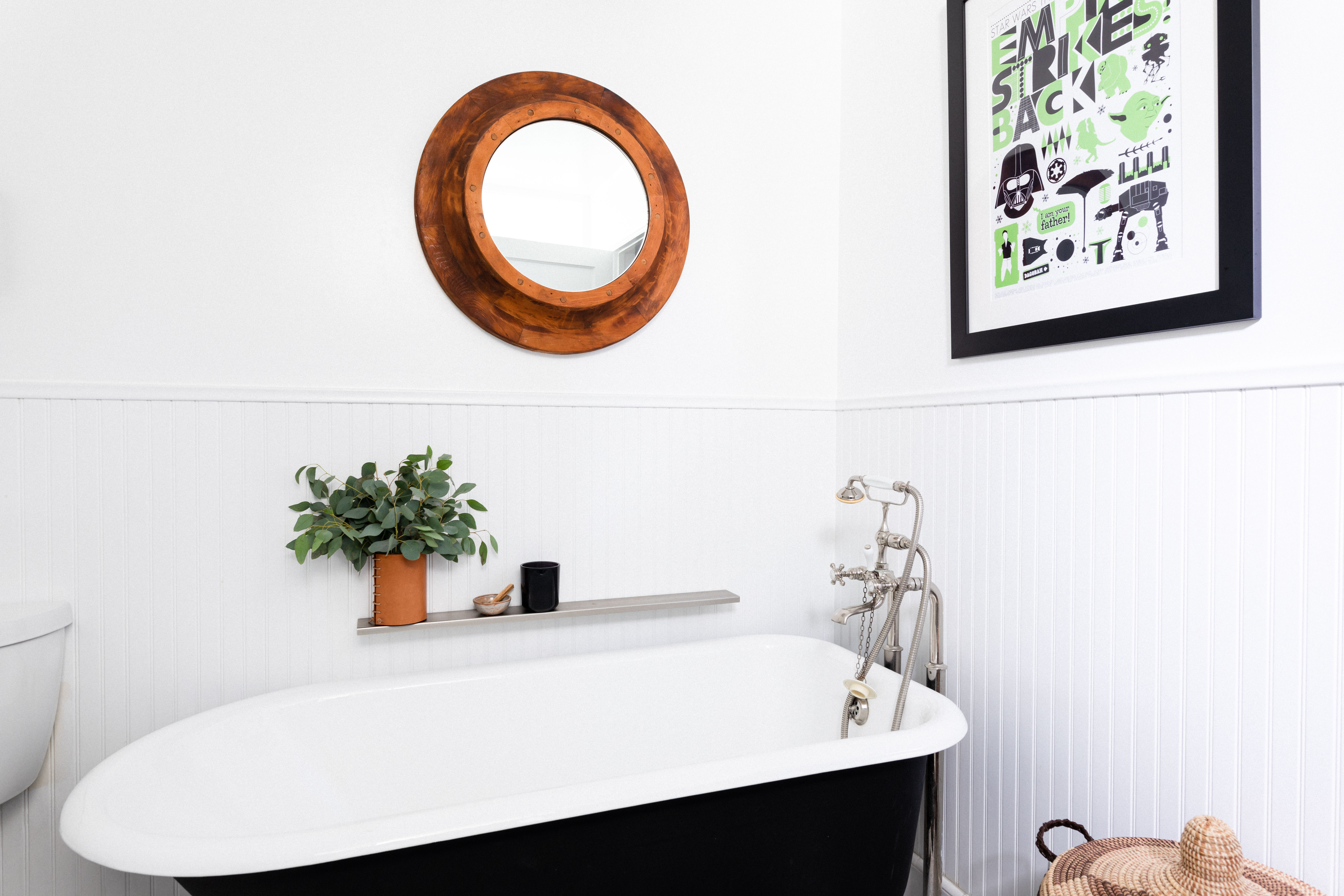 20 Small Modern Bathroom Ideas That Prove Form and Function Can Coexist |  Hunker