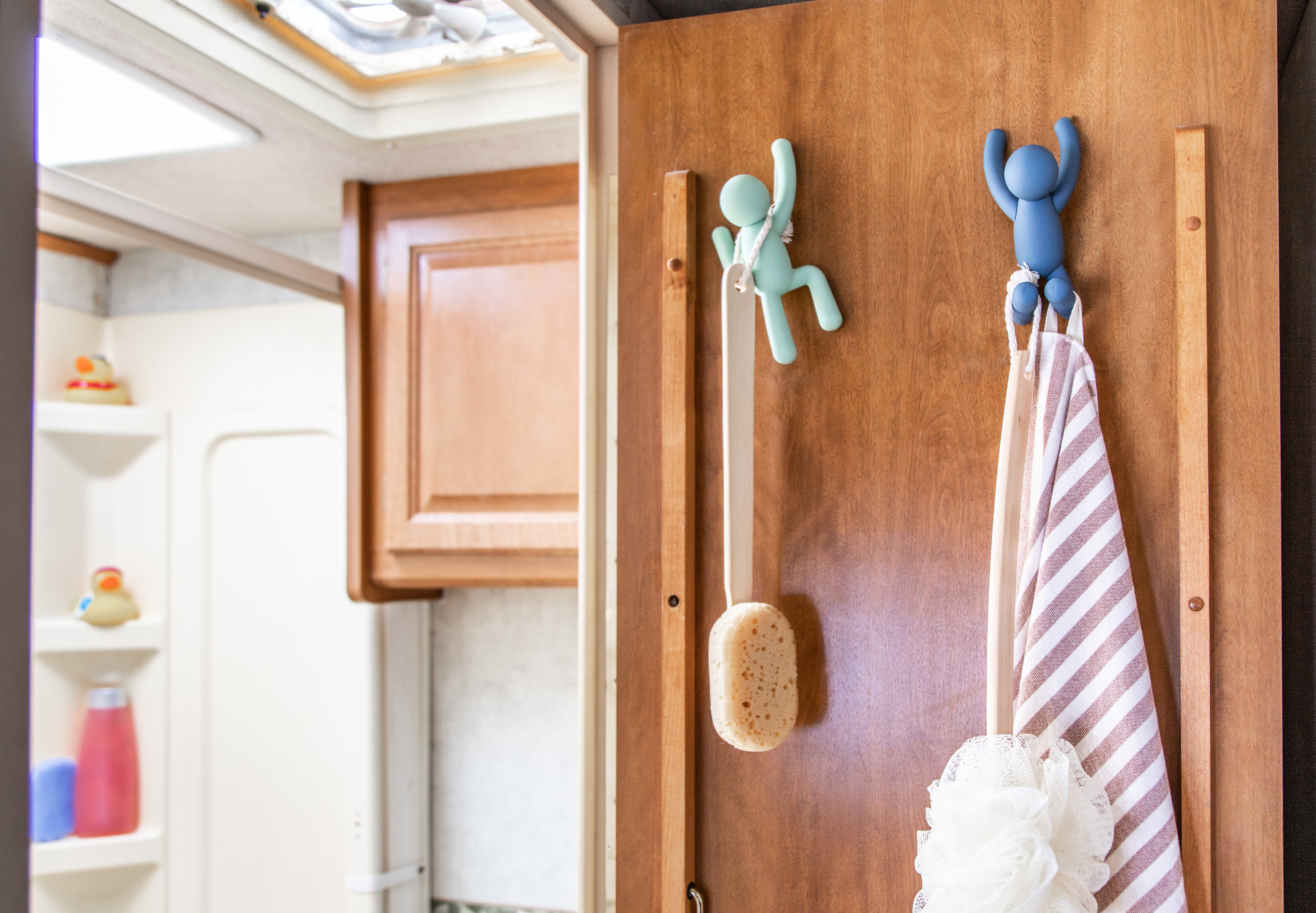 Tips for RV Shower Storage and Organization – All About Tidy