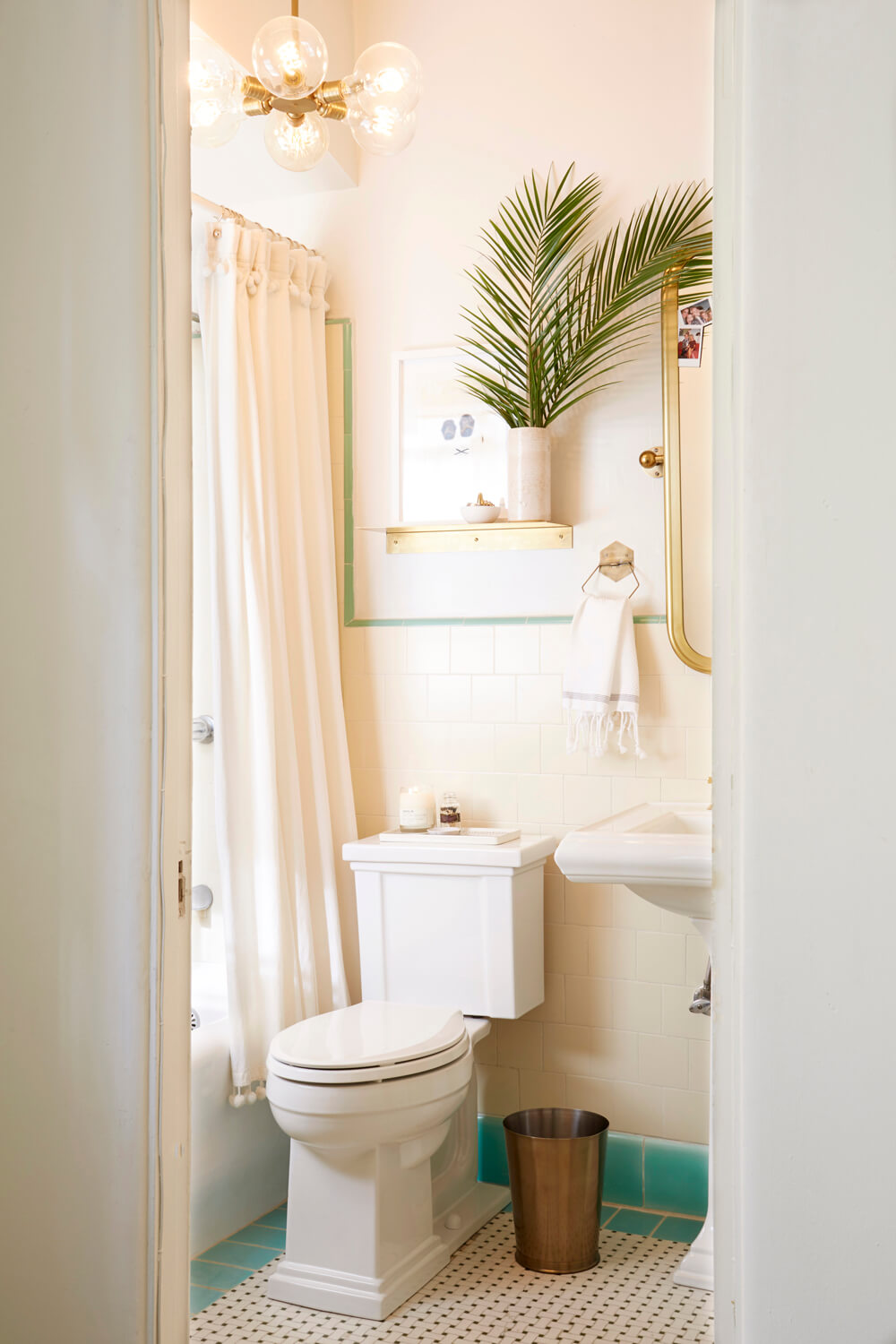 Apartment Bathroom Decor  How To Transform Your Rental Bathroom