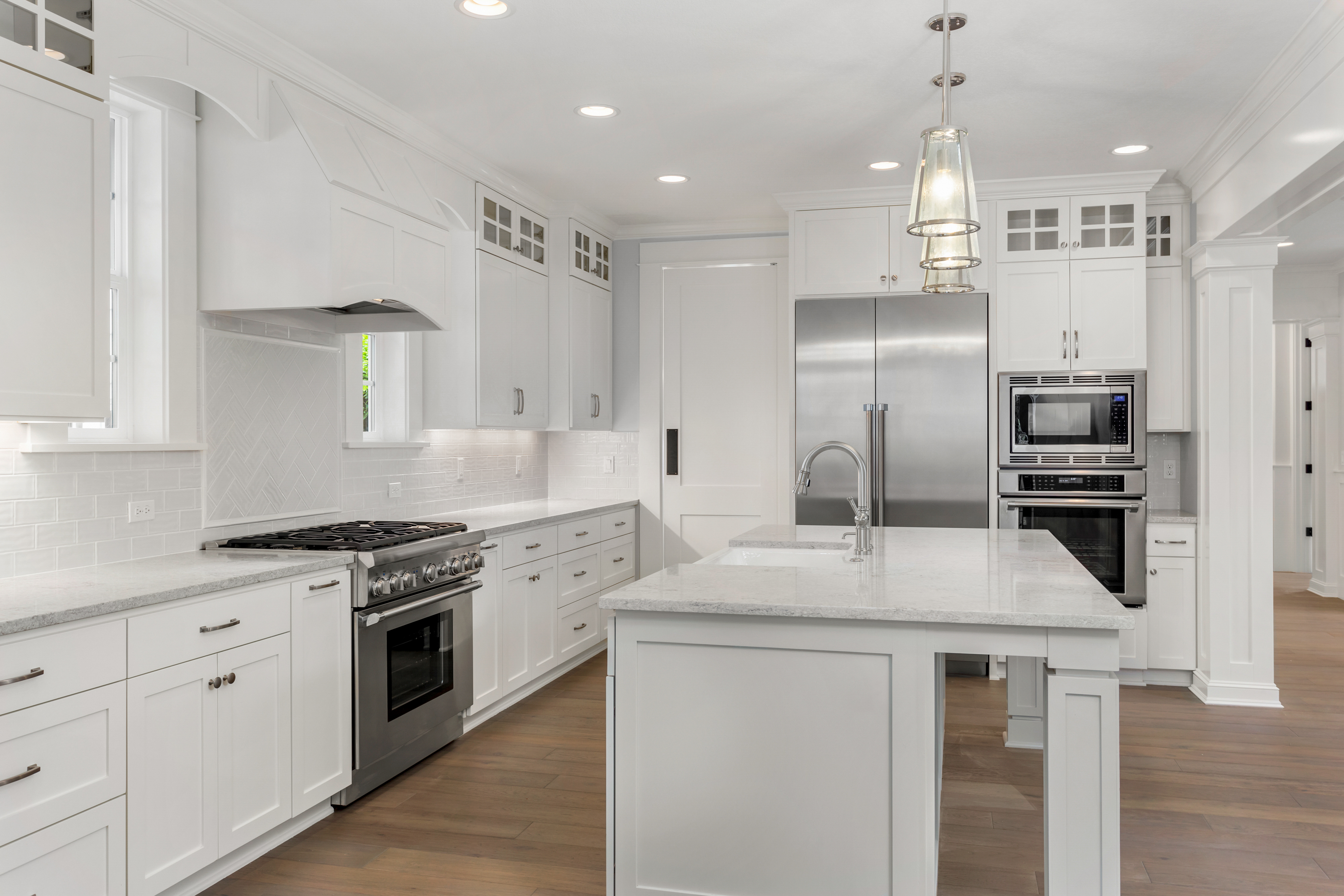 Differences Between Black, White and Stainless Steel Appliances