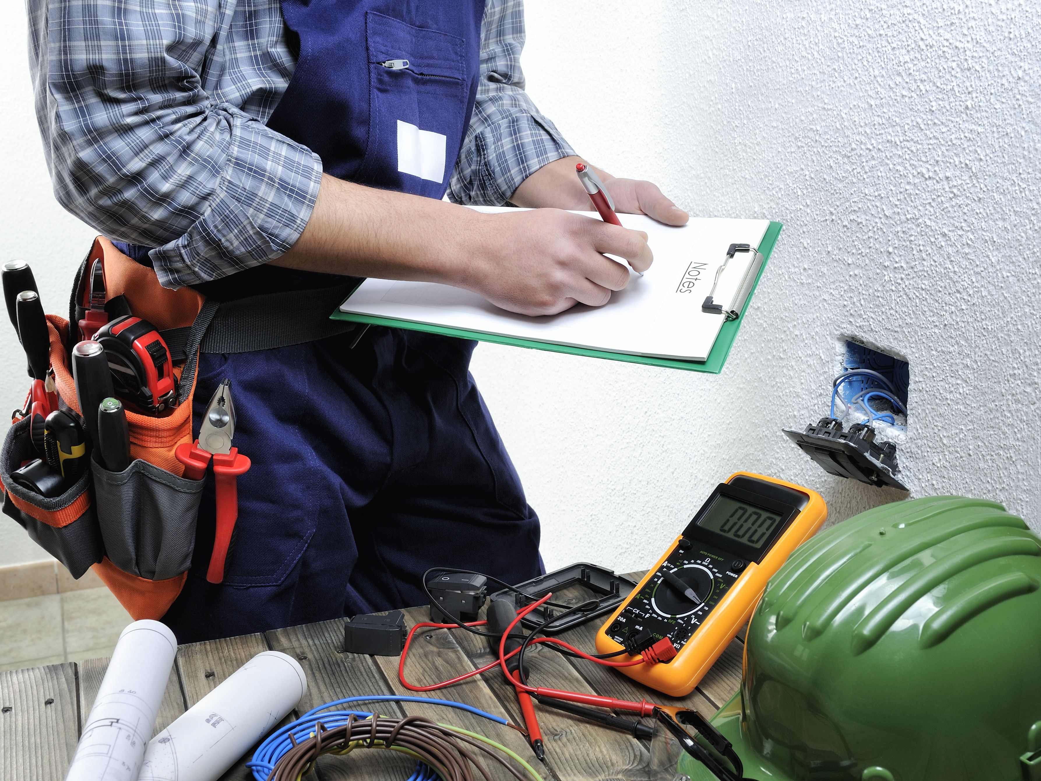 What is Megger and How to Check Electrical Cable by using Megger