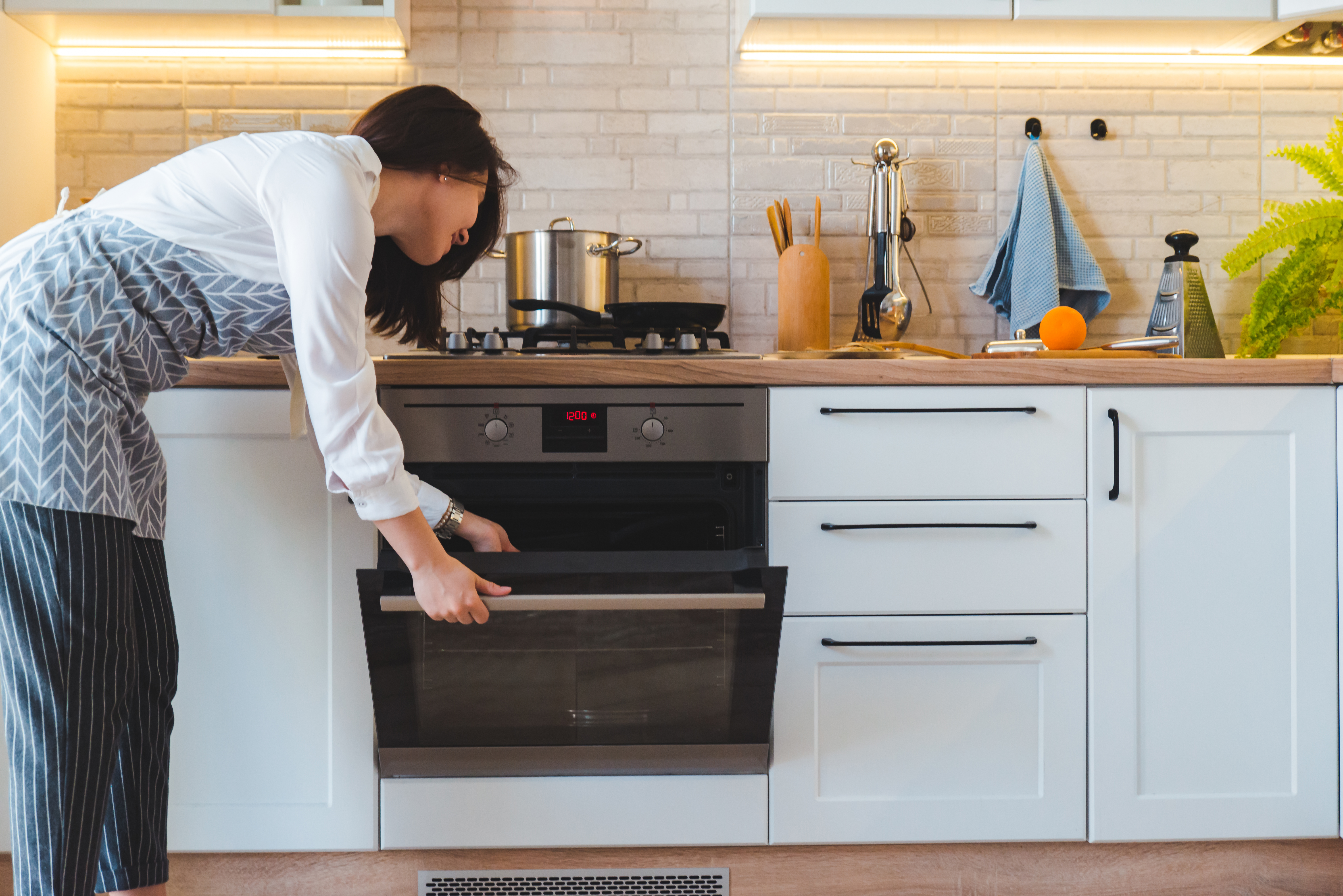 How To Light A Magic Chef Oven Hunker