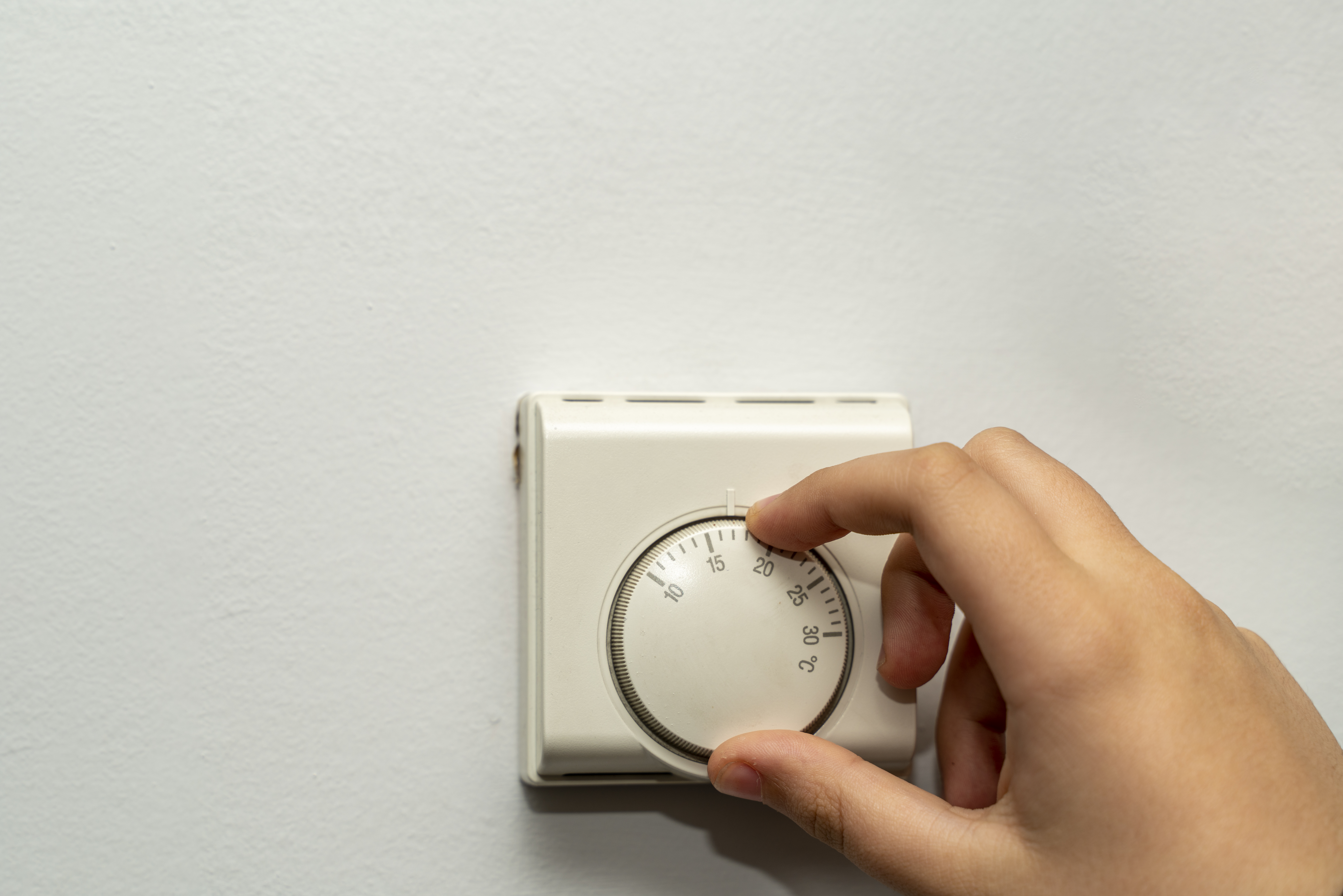 How to Change the Battery in a Honeywell Thermostat, Hunker