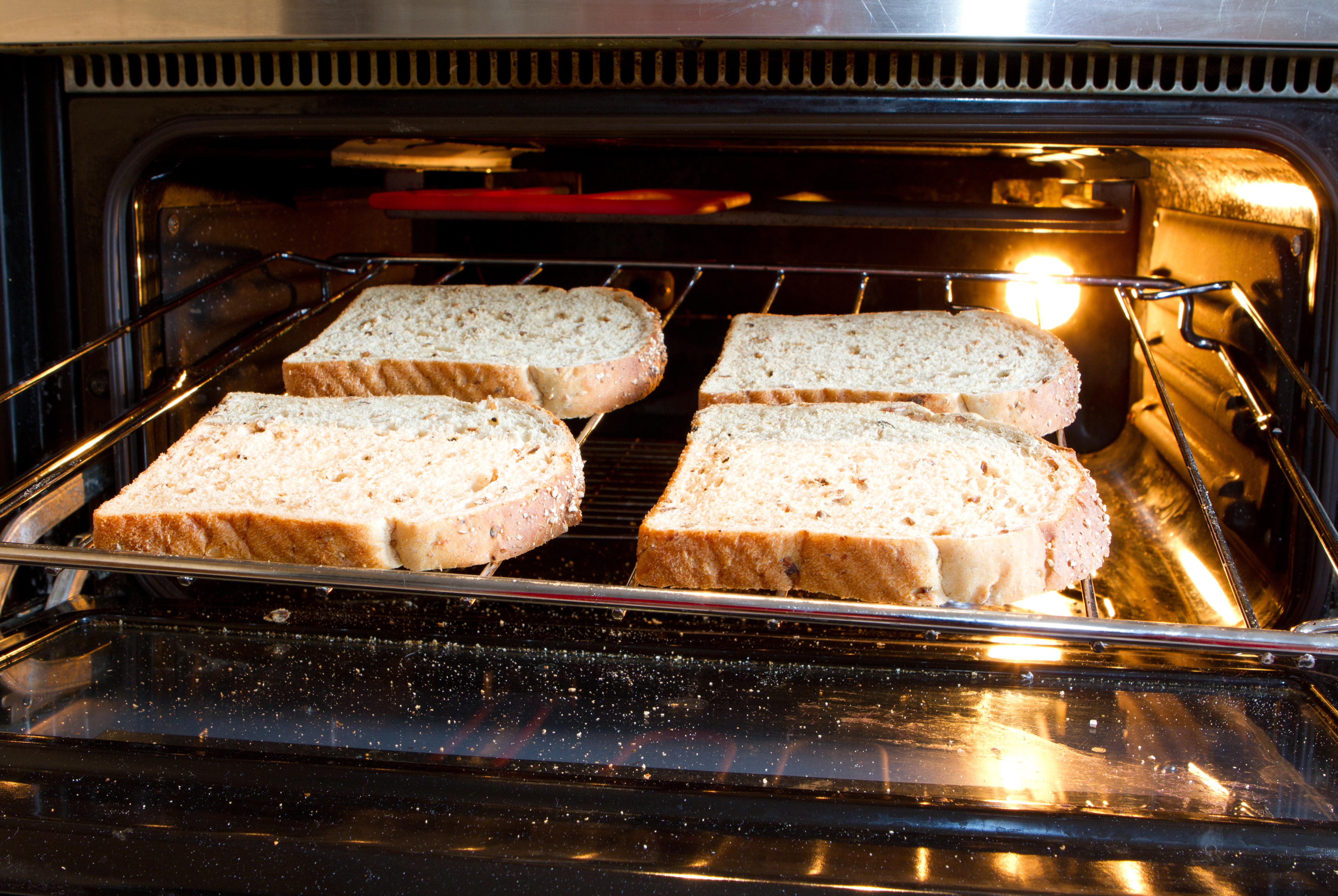 Making toast deals in the oven