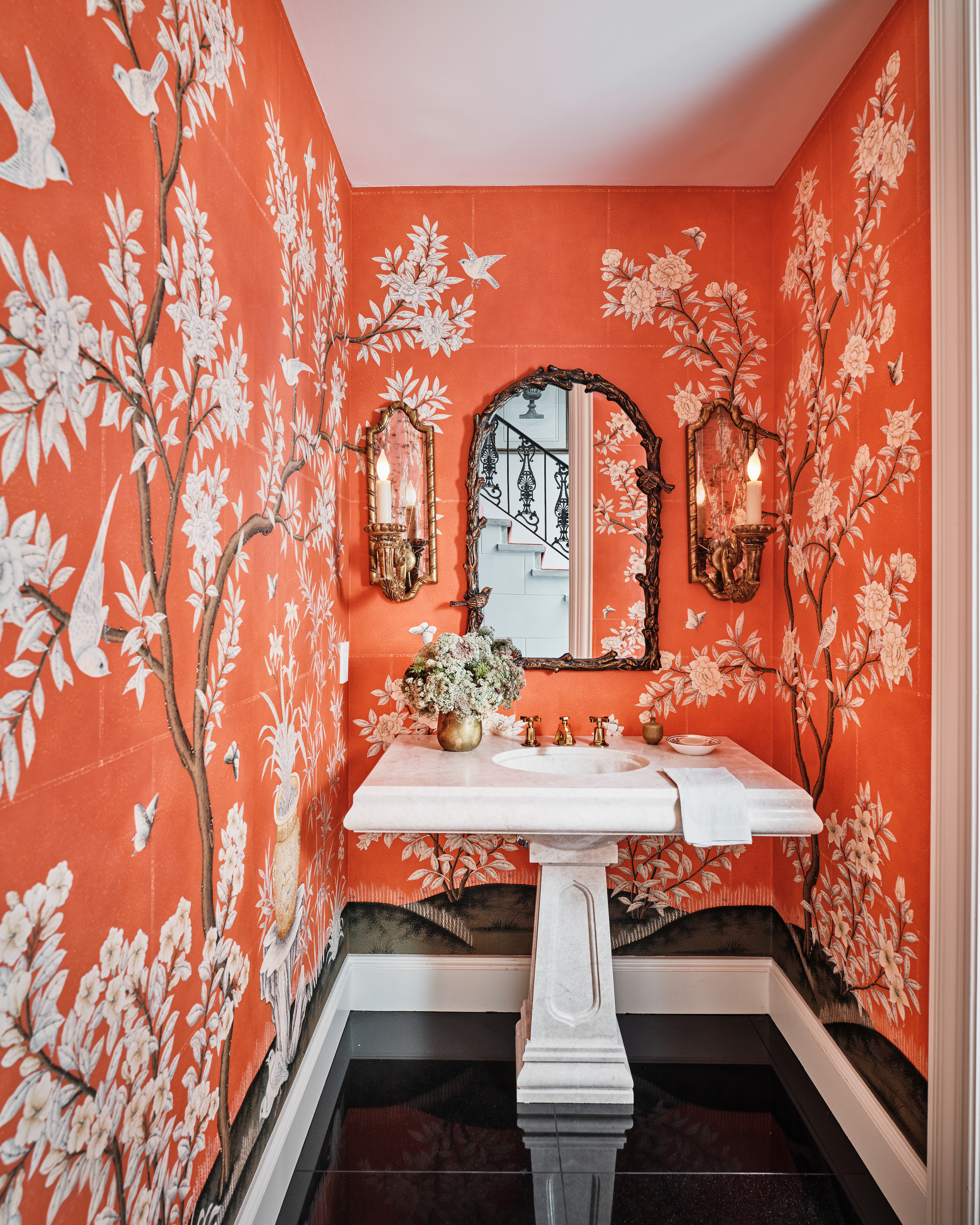 27 Extra Bold Maximalist Bathroom Decor Ideas - Shelterness