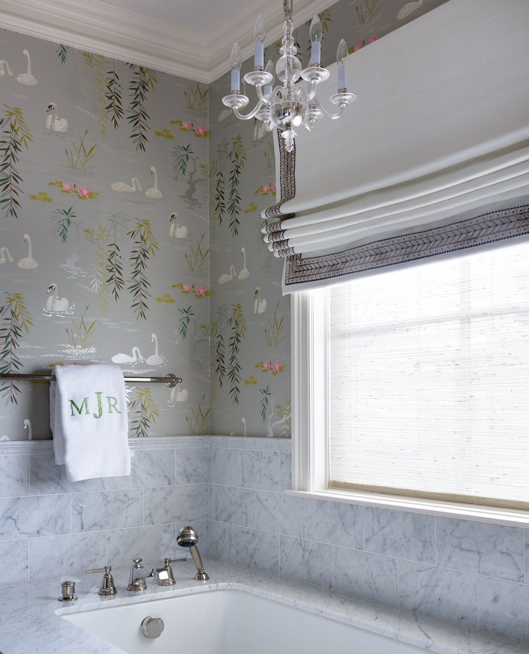 Here's How You Can Light Your Bathroom Right! — Hipcouch