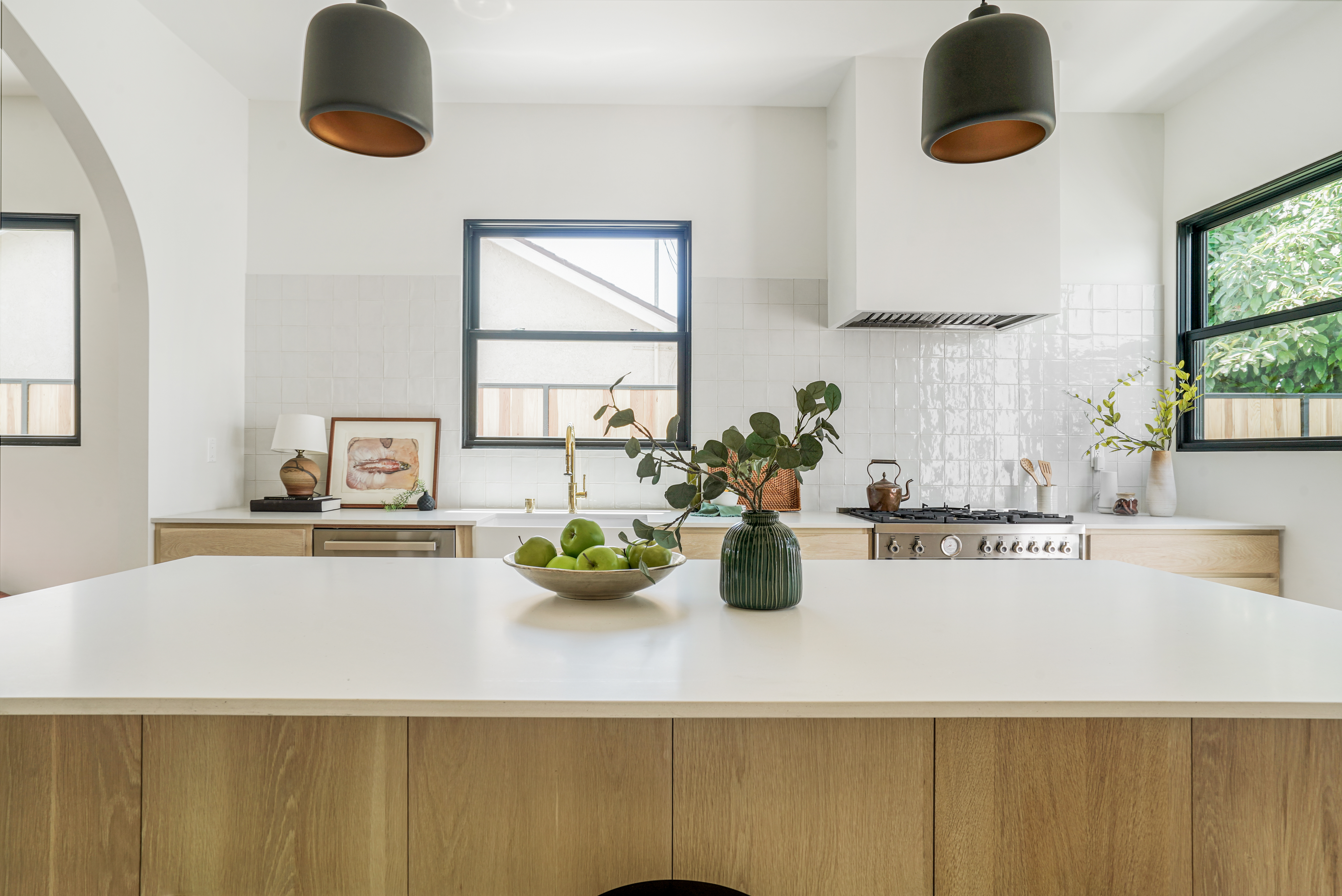 Ælte smog Æsel These Kitchen Lamp Ideas Will Make Your Countertops Glow | Hunker