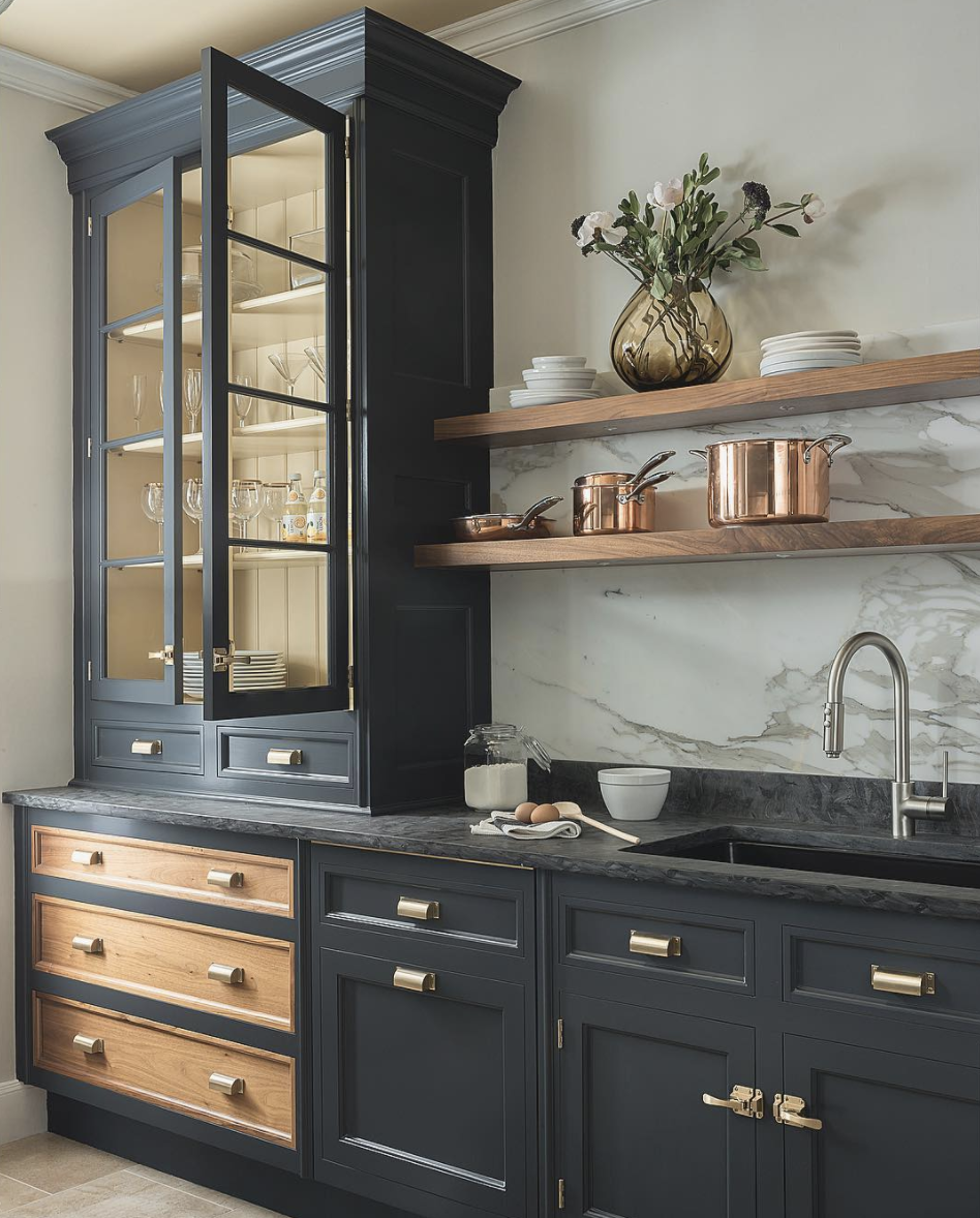 15 Kitchen Countertop Cabinet Ideas Guaranteed to Add Old-World Charm