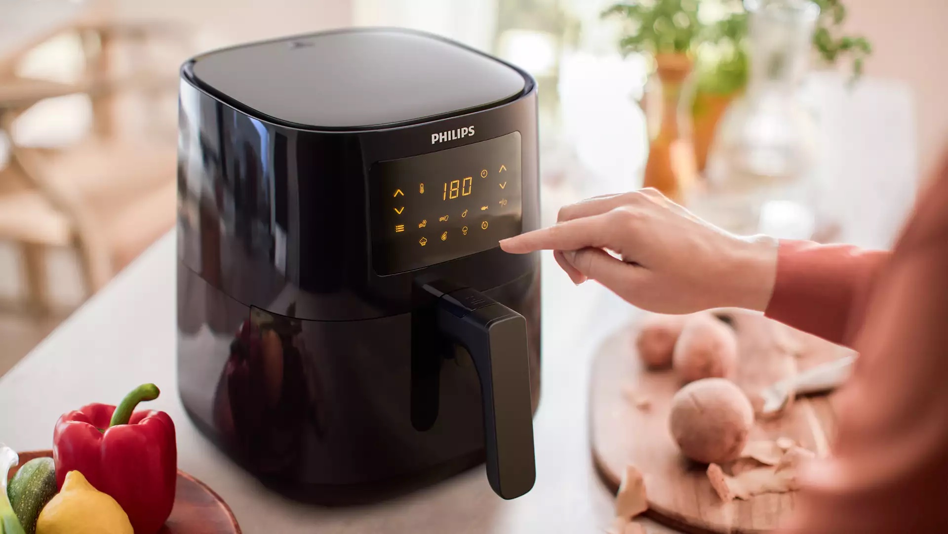 Philips Essential XL Connected Air Fryer review - Saga Exceptional