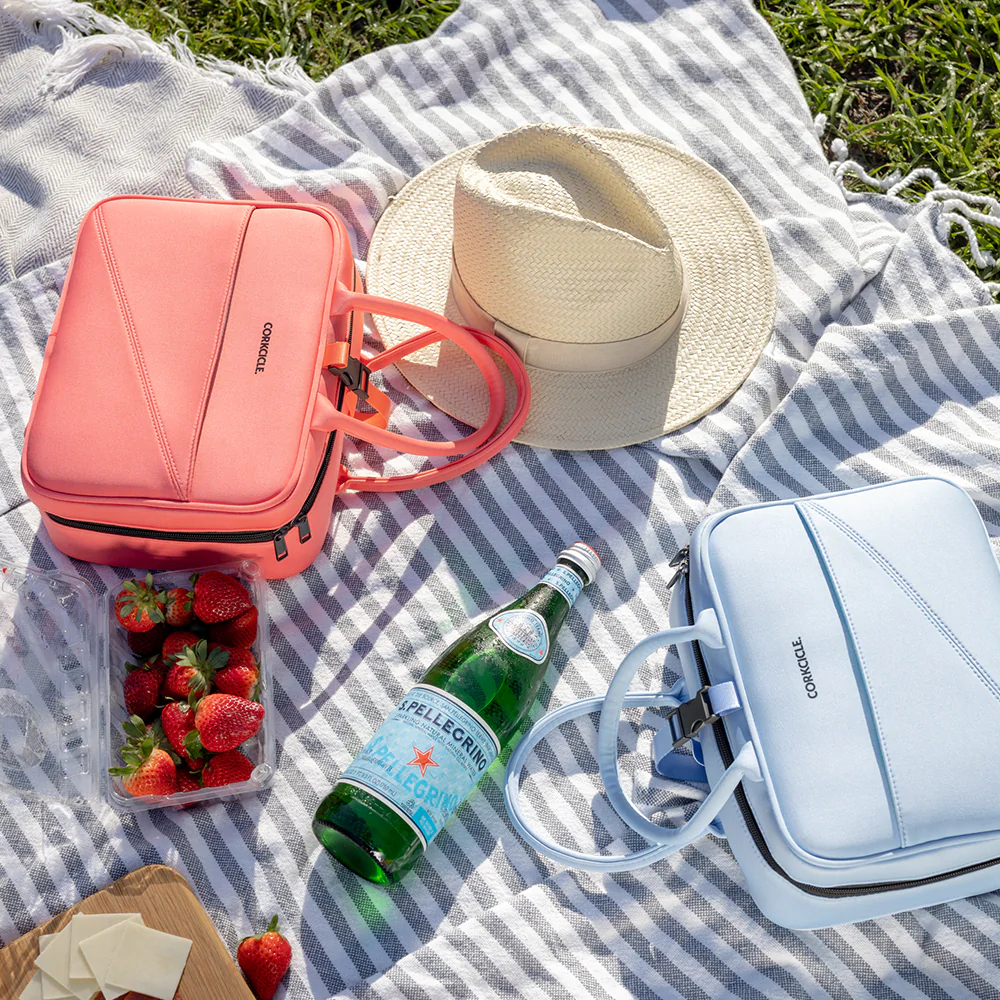 Alexandra Bee Blog: Preppy Lunch Boxes