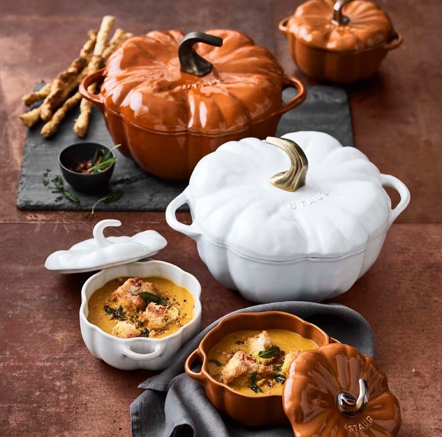 Martha Stewart The Holiday Collection 2-Qt Enameled Cast Iron Dutch Oven  With Pumpkin Knob.