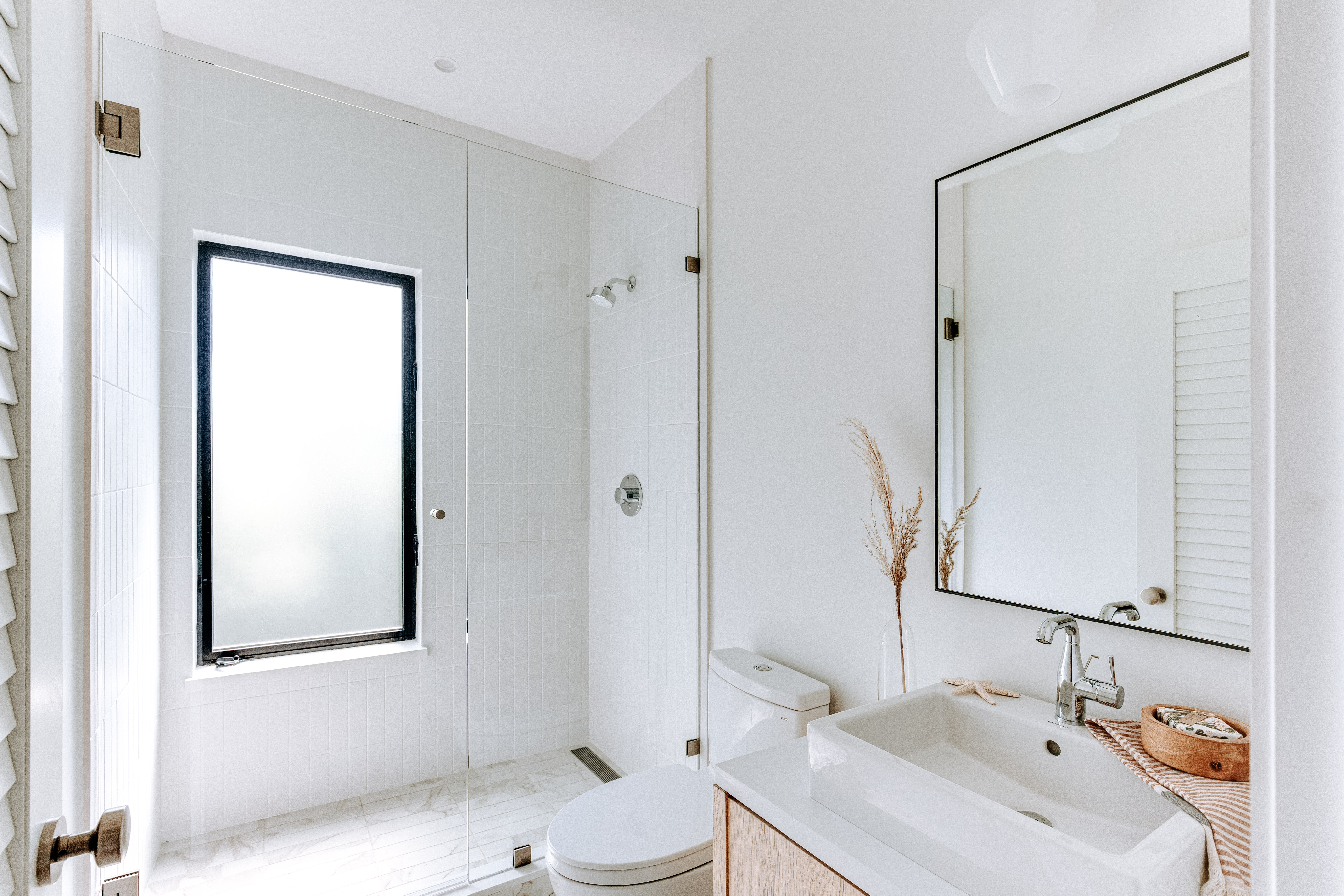 Walk-in Shower Ideas for Small Bathrooms