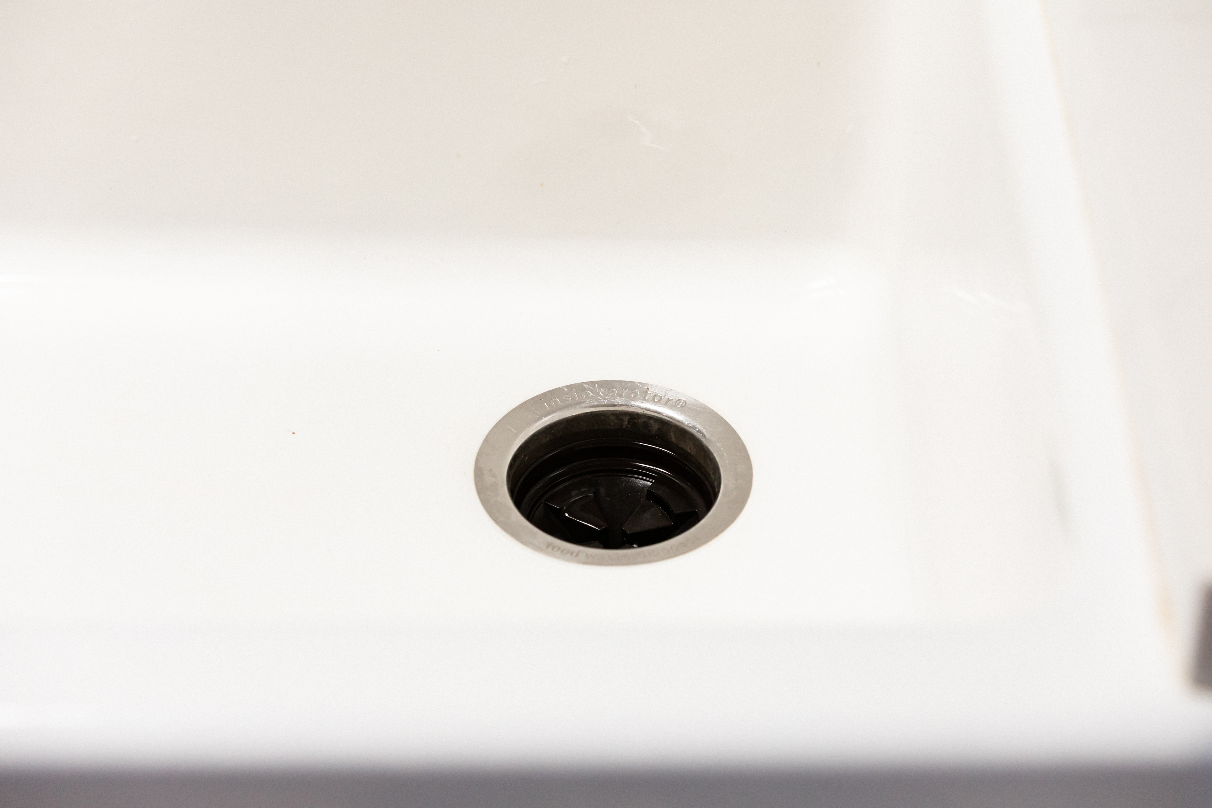 Seal Tight Bathtub & Kitchen Sink Drain Stopper, Silicone Drain Plug for  Sinks