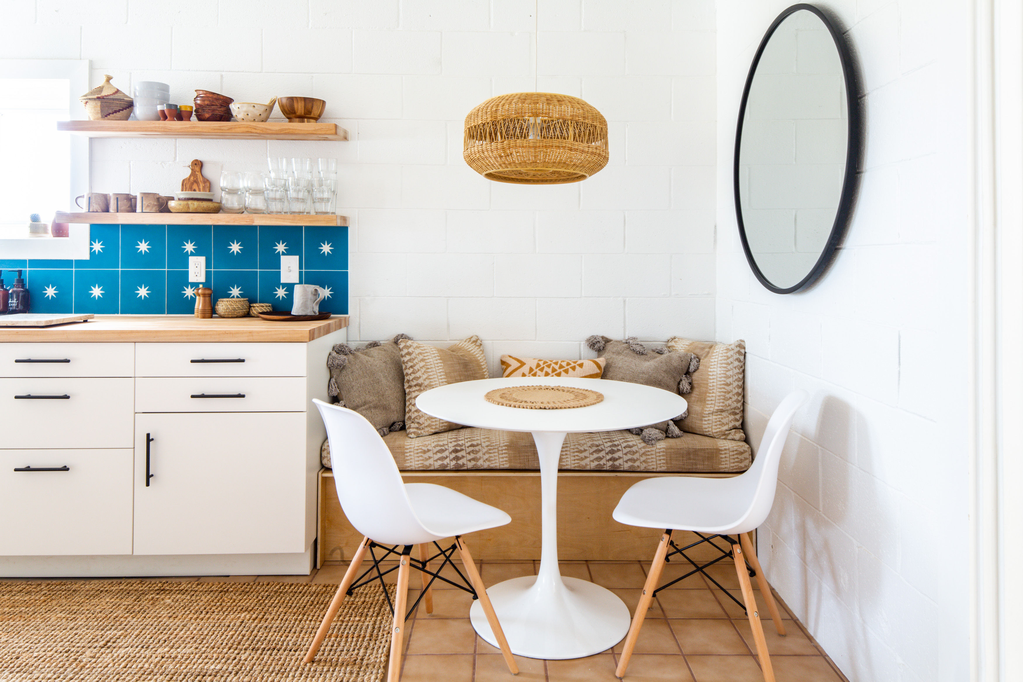 20 Kitchen Tables and Chairs for Small Spaces