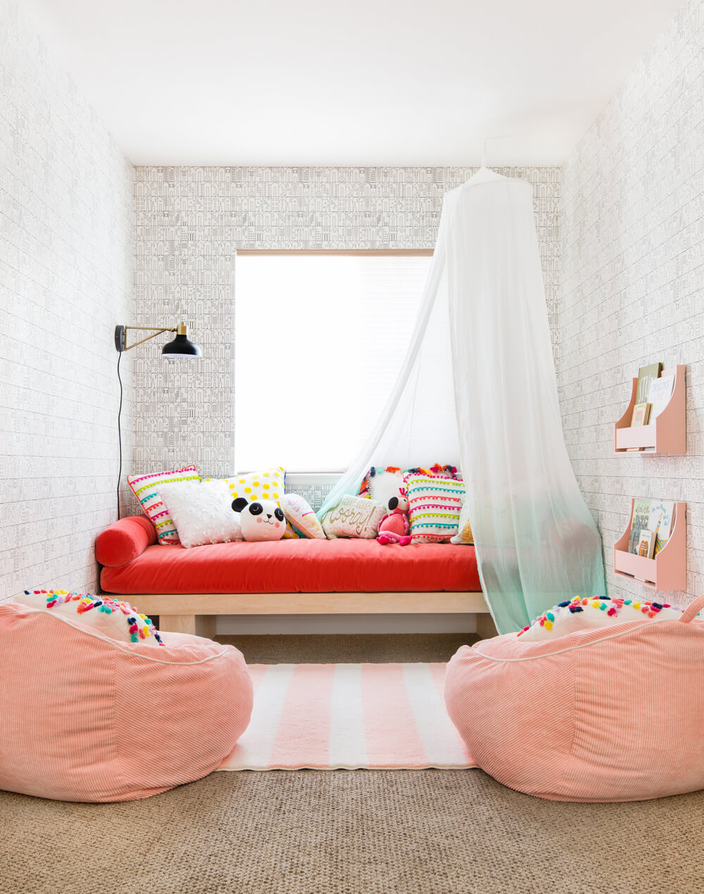 You're Going to Love These 11 Pink and Red Interiors