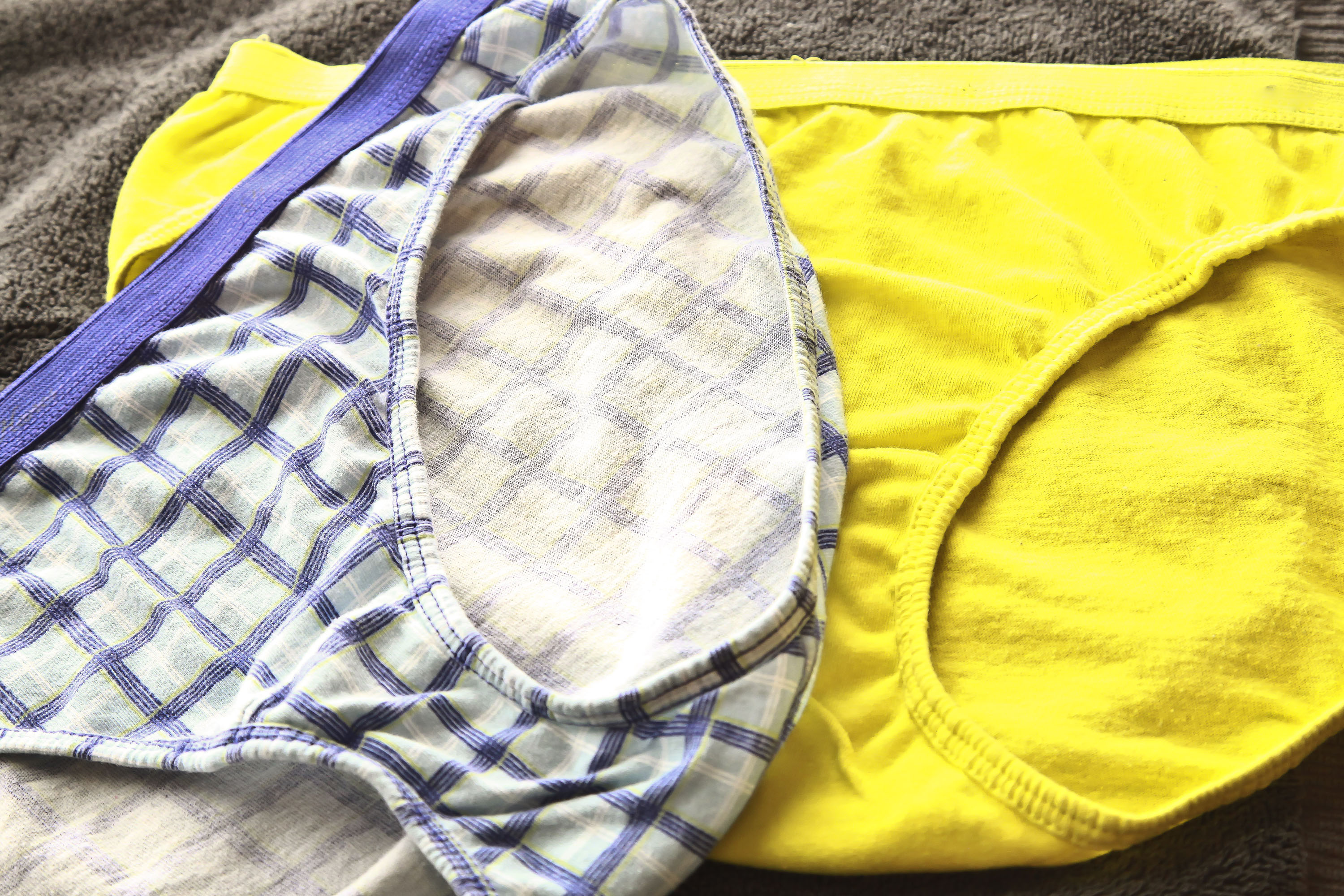 How to remove urine stains from underwear and other fabrics 