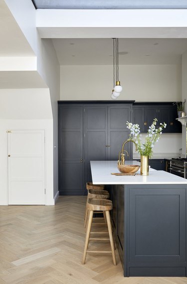 Herringbone Kitchen Floor Ideas and Inspiration