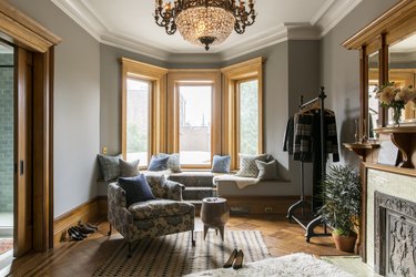 Craftsman Bedroom by Elizabeth Roberts Architecture