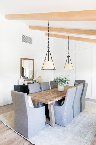 modern dining room idea