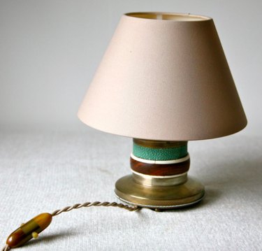 Walter Von Nessen Red Enamel and Brass Table Lamp 1930s Art Deco For Sale  at 1stDibs