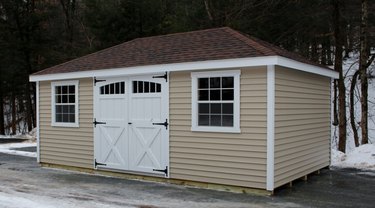 Barn with hip roof