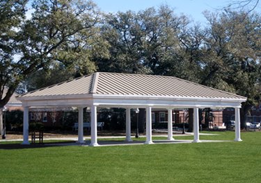 Hip roof structure