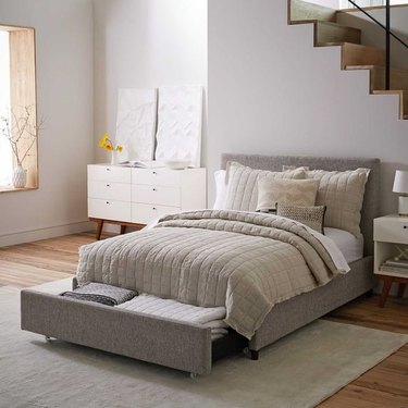 small bedroom idea with multi-functional bed with storage