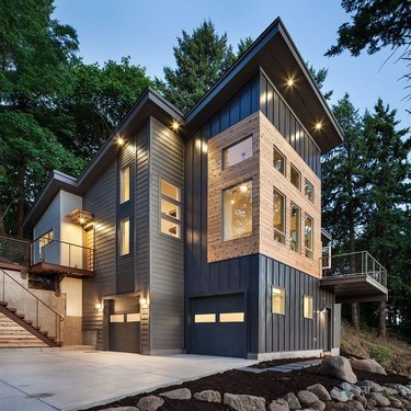 An Introduction to Metal Siding | Hunker