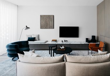 mix and match furniture in contemporary living room