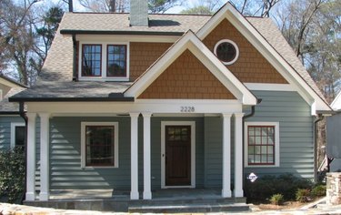 house with lap board and shingle siding