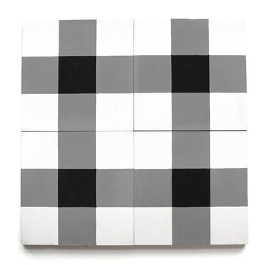 Black and white plaid-patterned tile