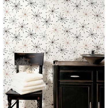 Starburst midcentury modern wallpaper in bathroom