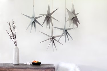 DIY Scandinavian holiday paper stars