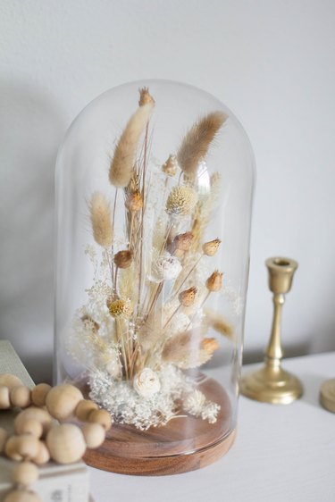 DIY dried flowers under cloche