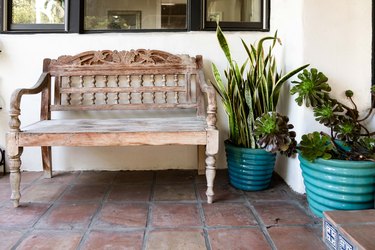 outdoor tile by entryway