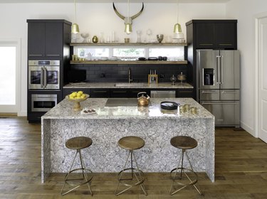 black slate backsplash in modern farmhouse kitchen