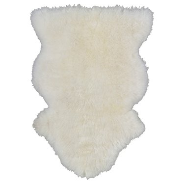 white sheepskin rug