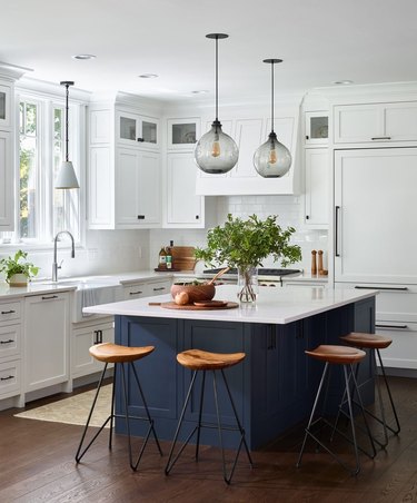 transitional kitchen ideas with blue island