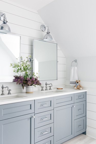 light gray walls in children's bathroom