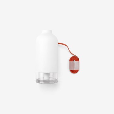 bottle humidifier with USB as a decorative accent