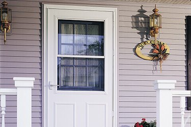 Combo storm door.