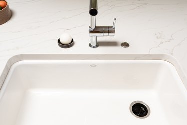 5 Things to Do to Unclog Your Kitchen Sink - Ivey Engineering