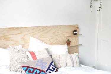 Plywood headboard with built-in shelves - DIY