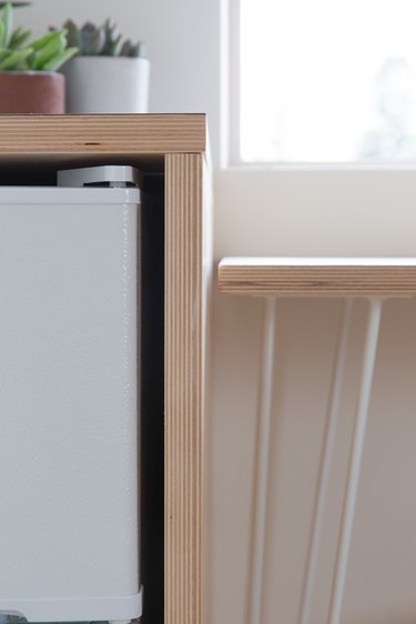 Plywood kitchen elements became the inspiration for the whole space.